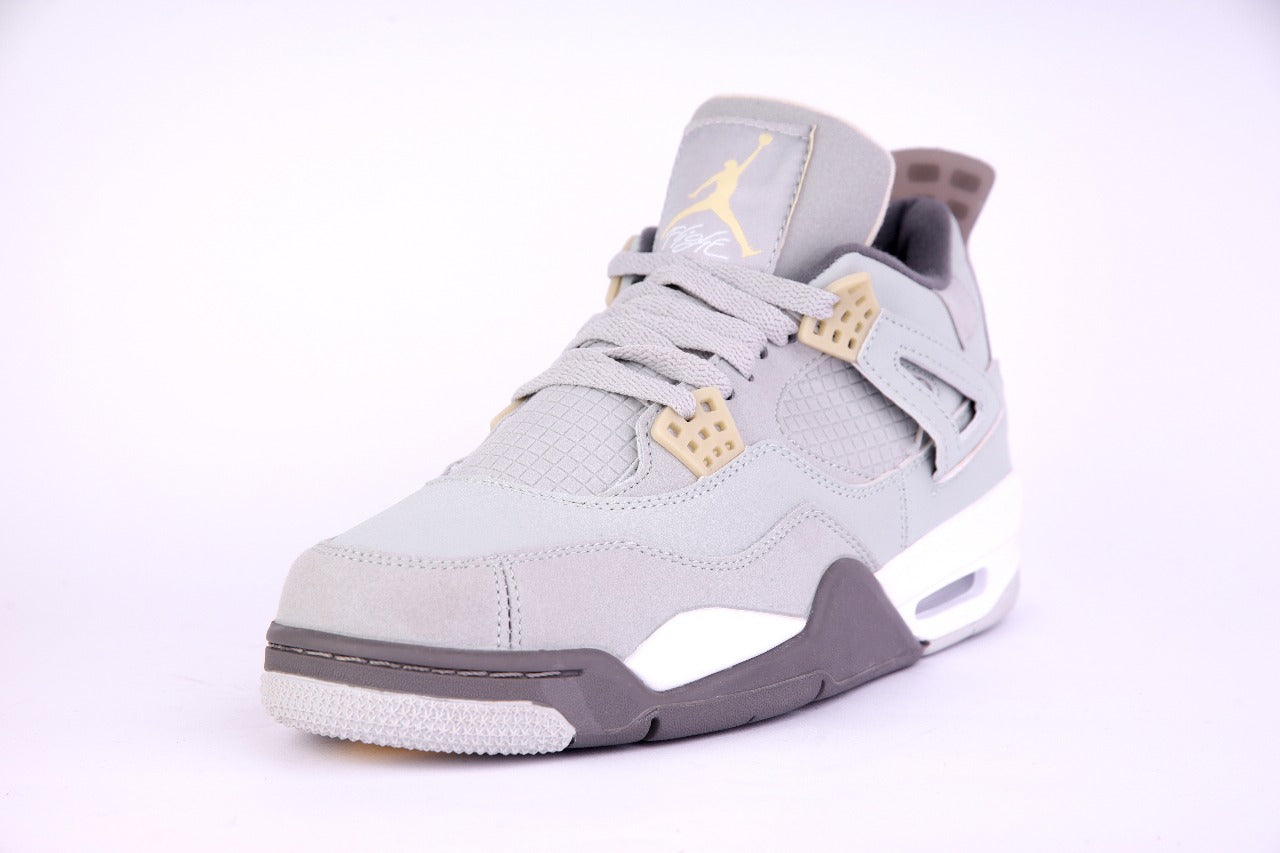 Air Jordan 4